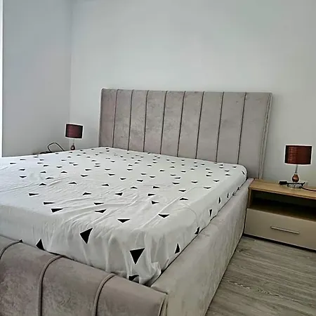 Hotel 10housemamaia